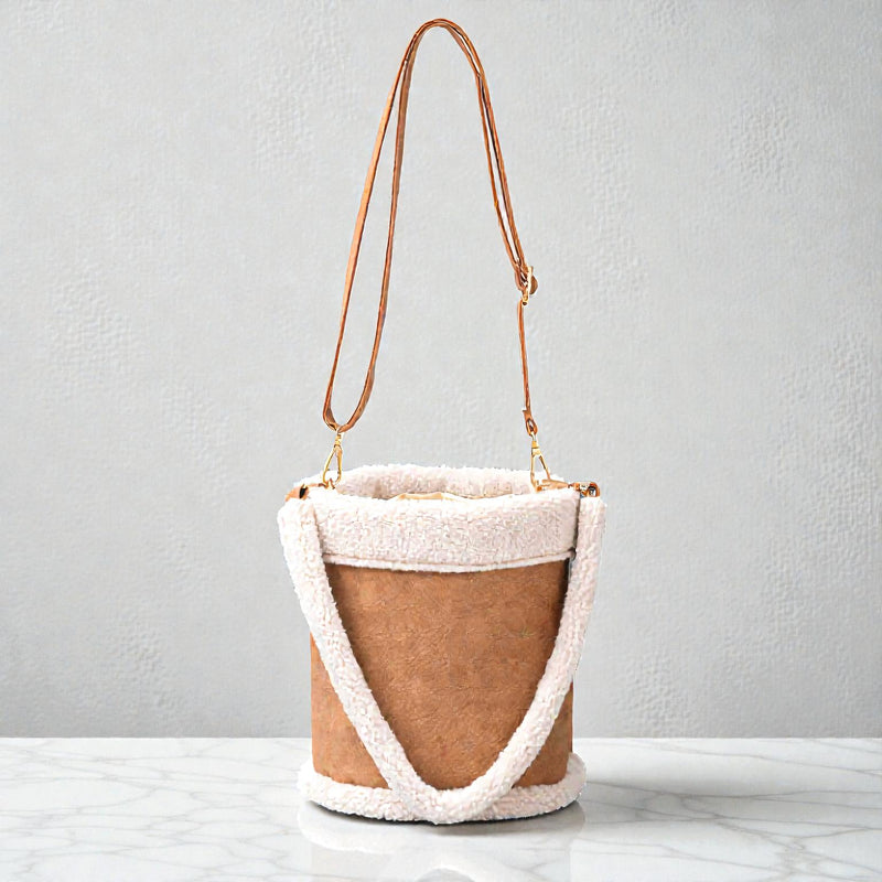 Darcy – Bucket Bag with Adjustable Strap and Large Capacity