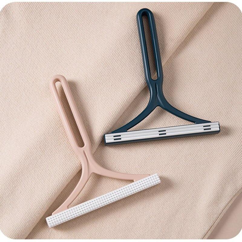 FluffFree - Efficient double-sided hair remover for clean clothes and furniture