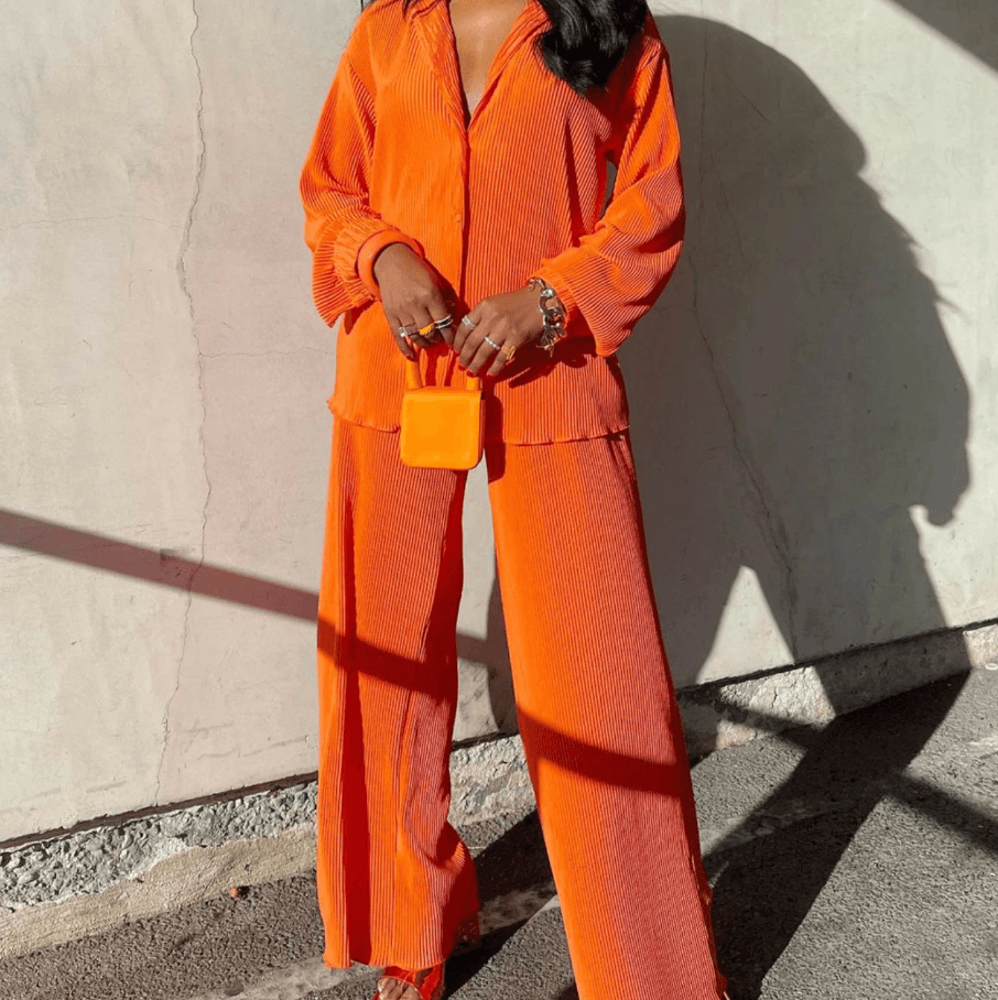 Ava - Chic two-piece suit with draped pants