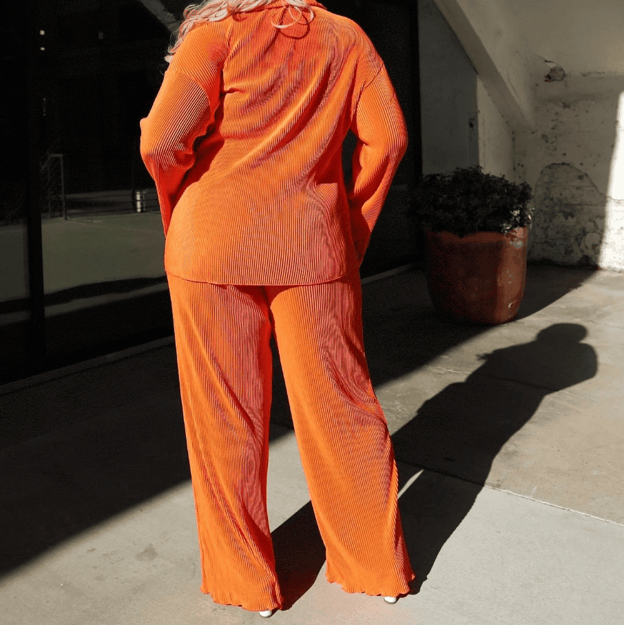 Ava - Chic two-piece suit with draped pants