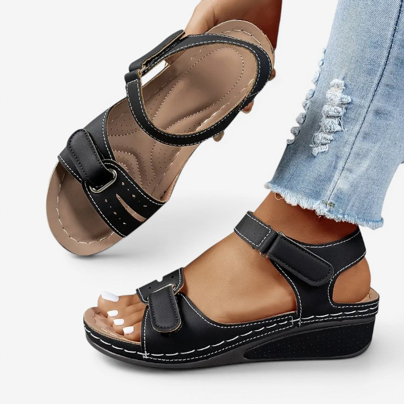 Women’s wedge sandals with round toe and Velcro strap