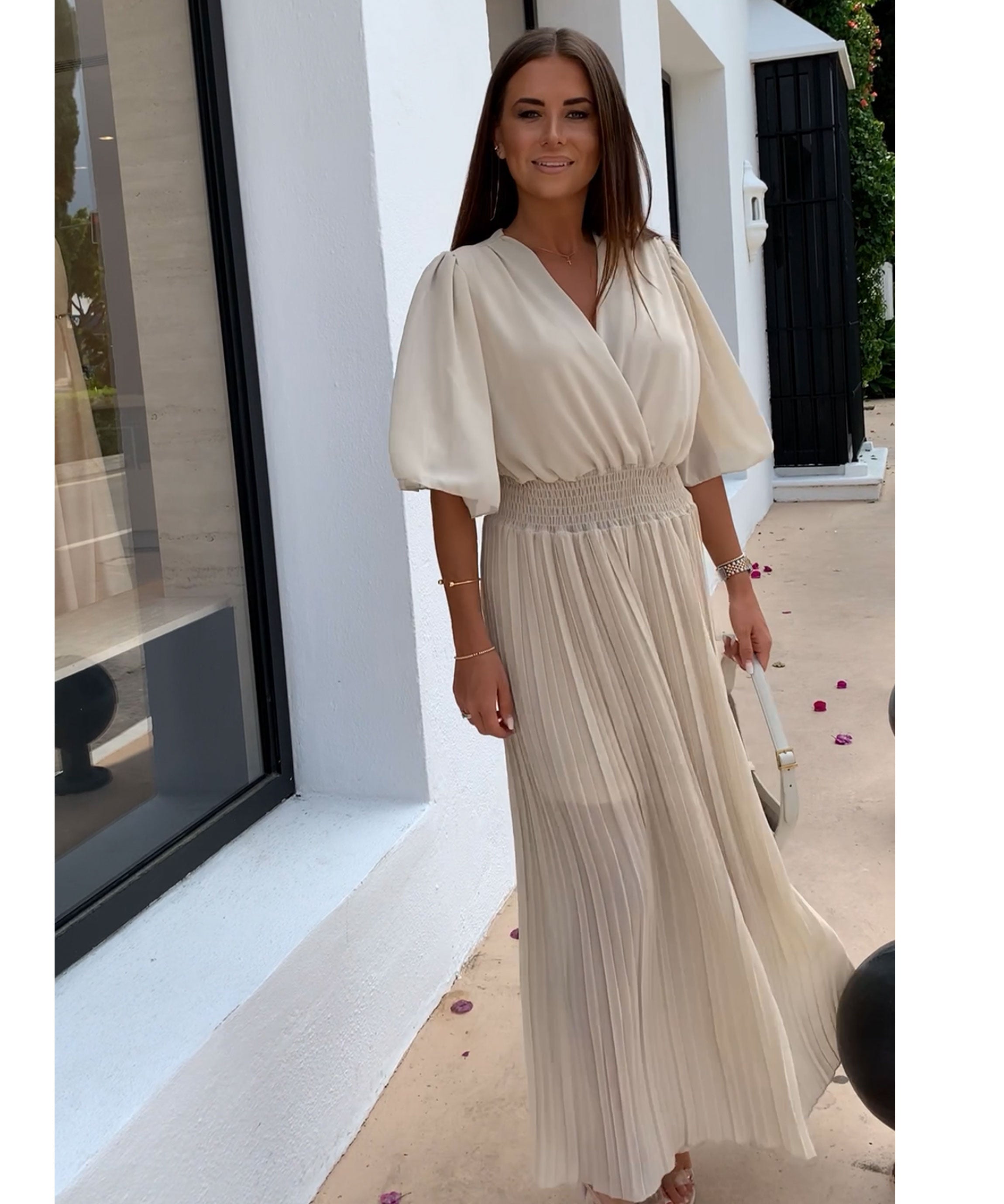 Selena - Rochie maxi elegantă plisată cu talie flatantă
