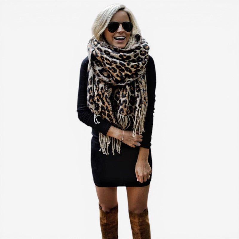 Knitted Leopard Print Scarf