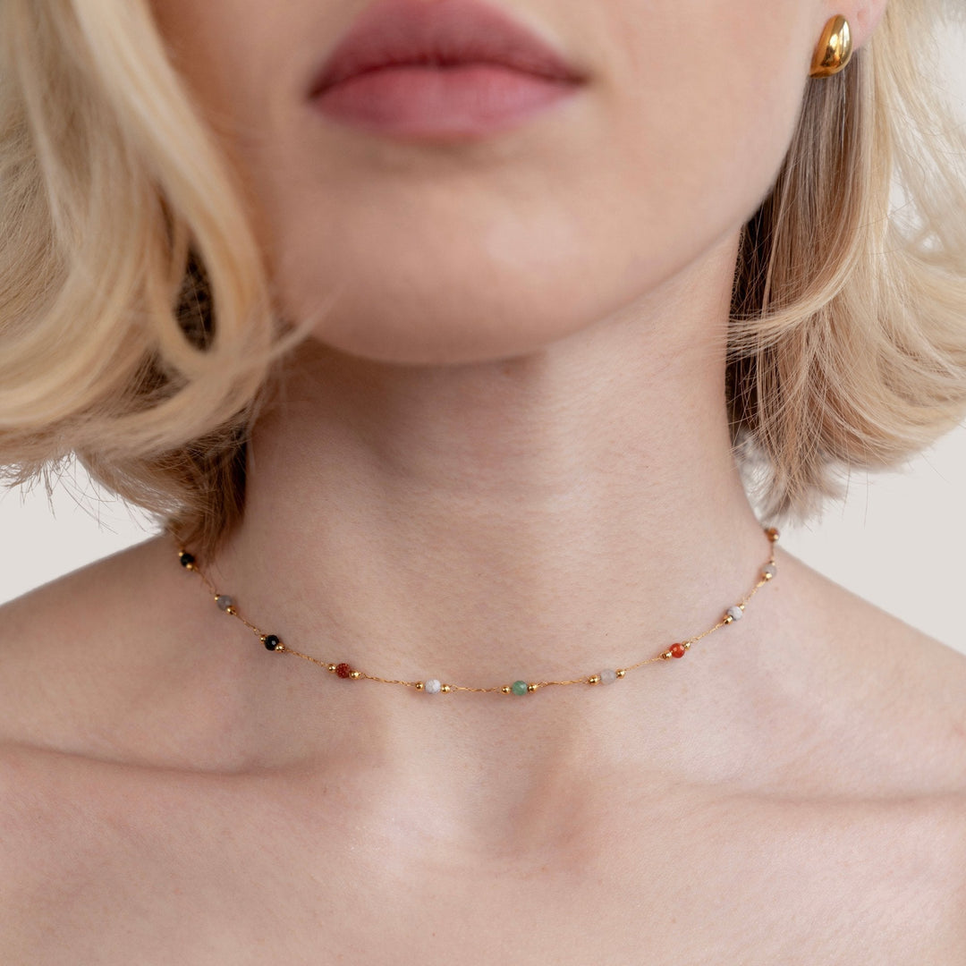 Sierra – Elegant beaded necklace with layered colorful strand accents