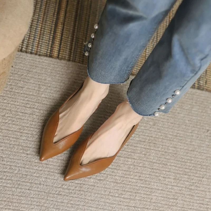 Chaussons pour femmes à bout pointu et sans lacets