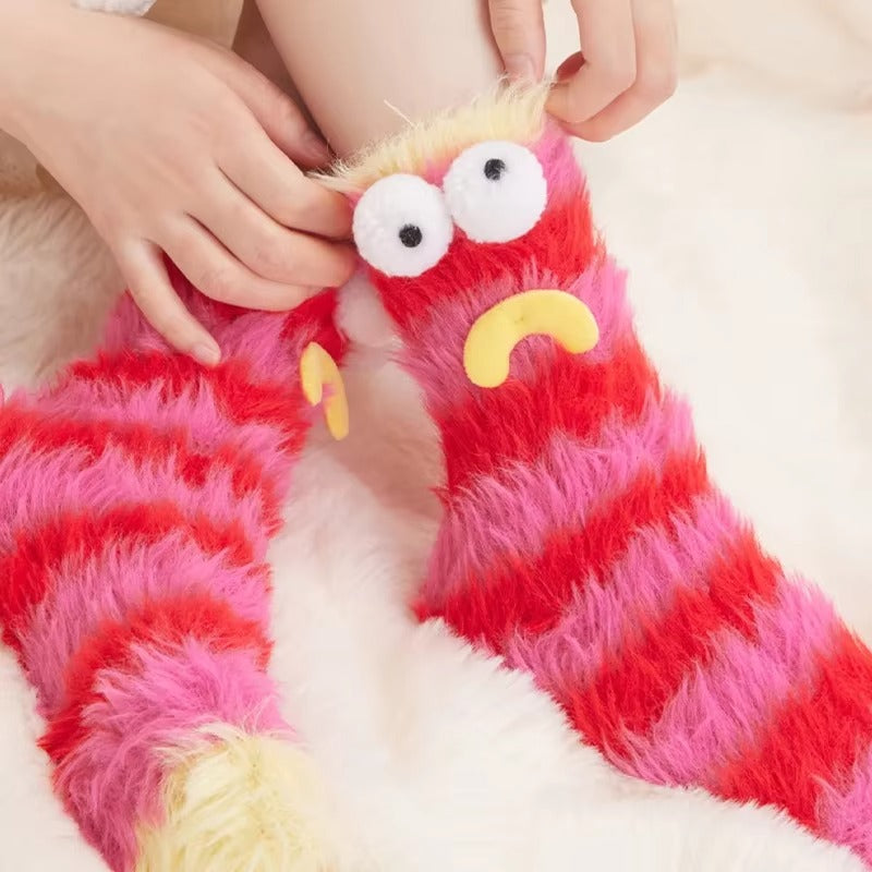 CozyPrint - Calze in pile con motivi 3D e volti in rilievo