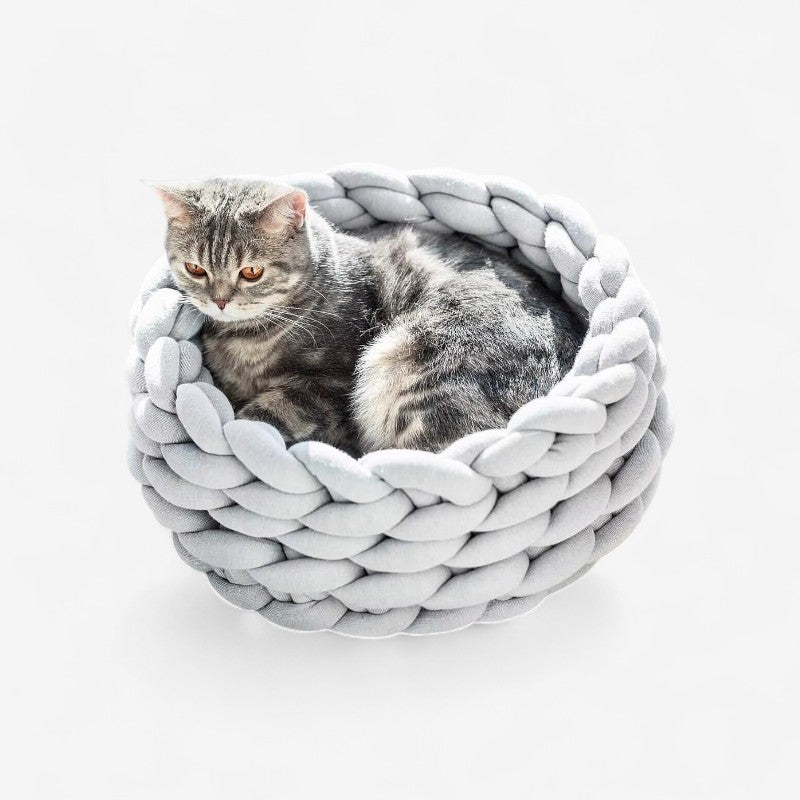 PawNest - Pet Bed with Removable and Washable Design