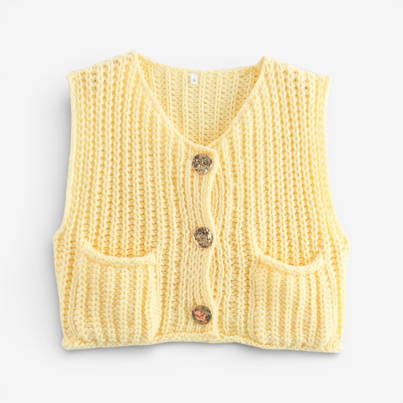 Brooklyn - Sleeveless cardigan with button front