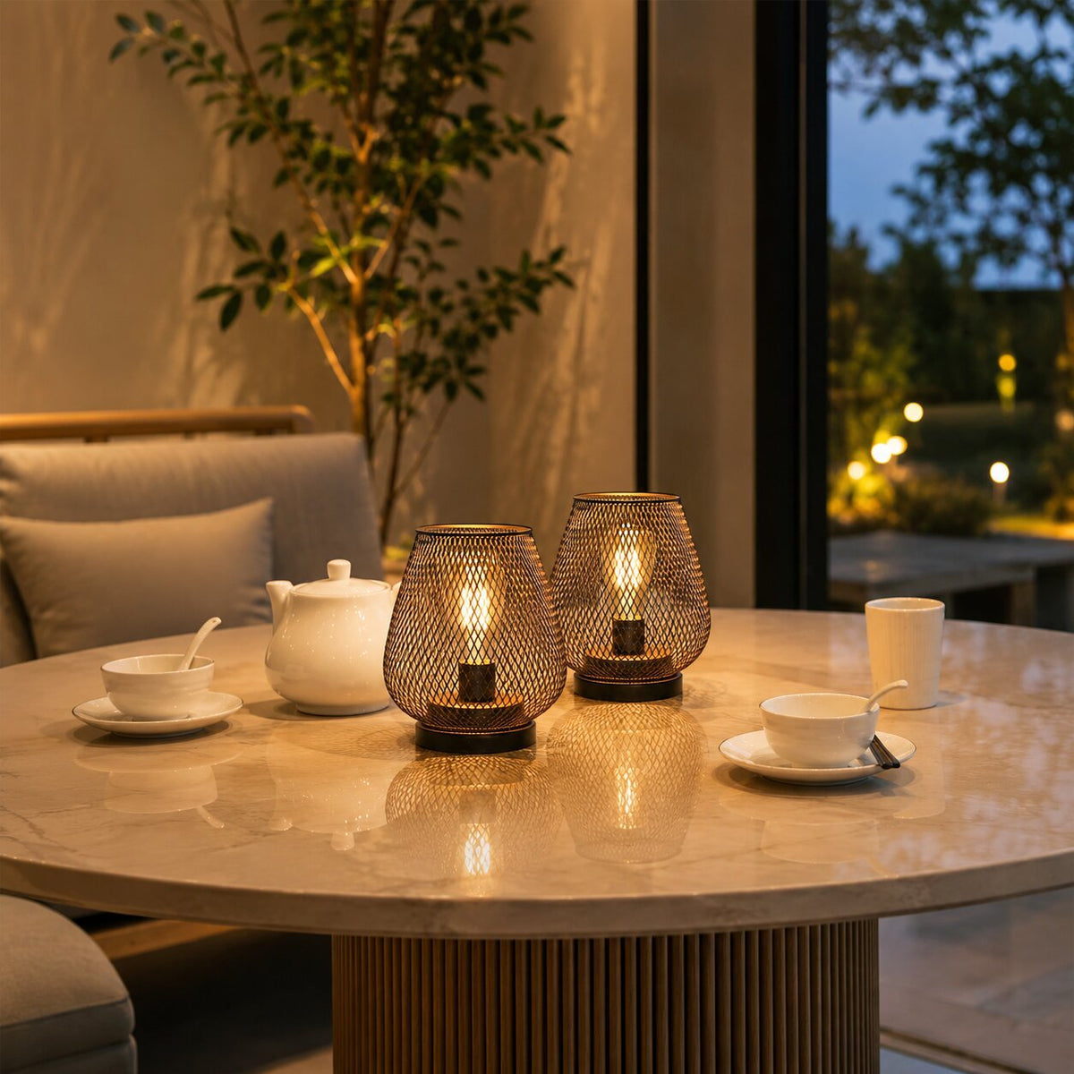 Meshora - Lampada da tavolo in metallo con design a rete