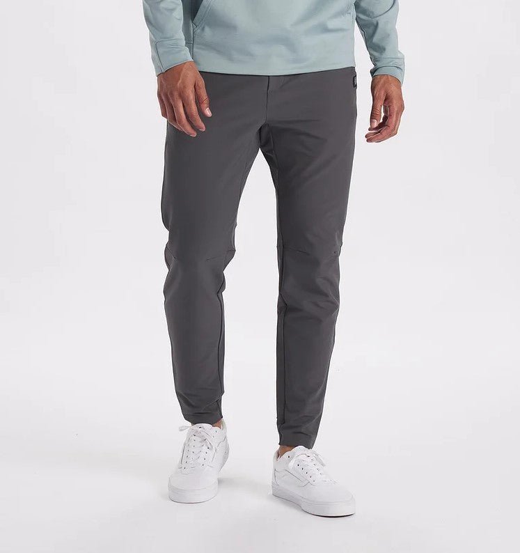 Leo - Modern slim-fit pants with stretch and flexible design