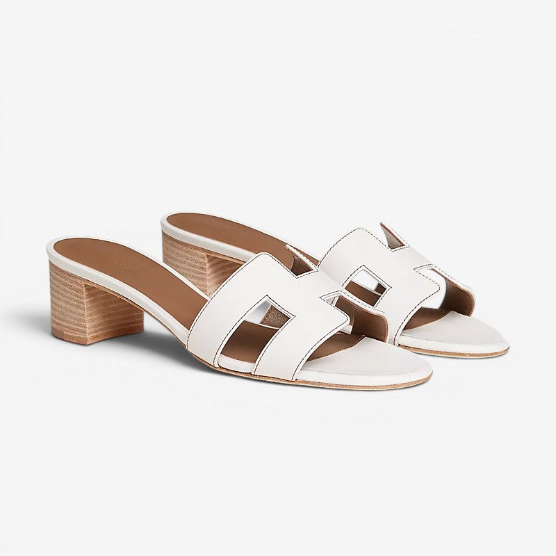 Sandali da donna con tacco quadrato e design slip-on