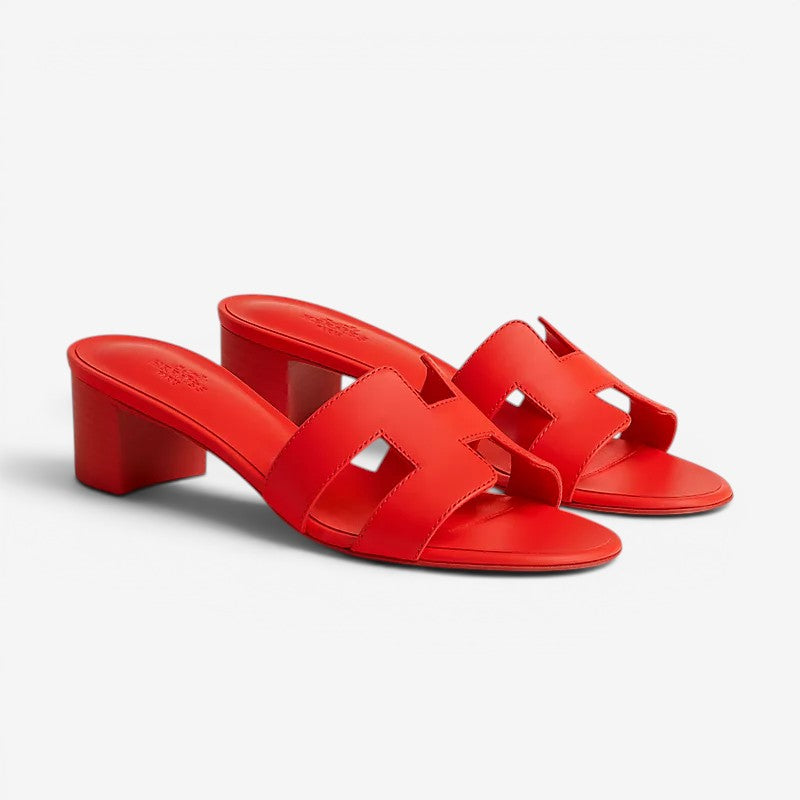 Sandali da donna con tacco quadrato e design slip-on