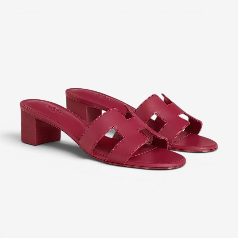 Sandali da donna con tacco quadrato e design slip-on