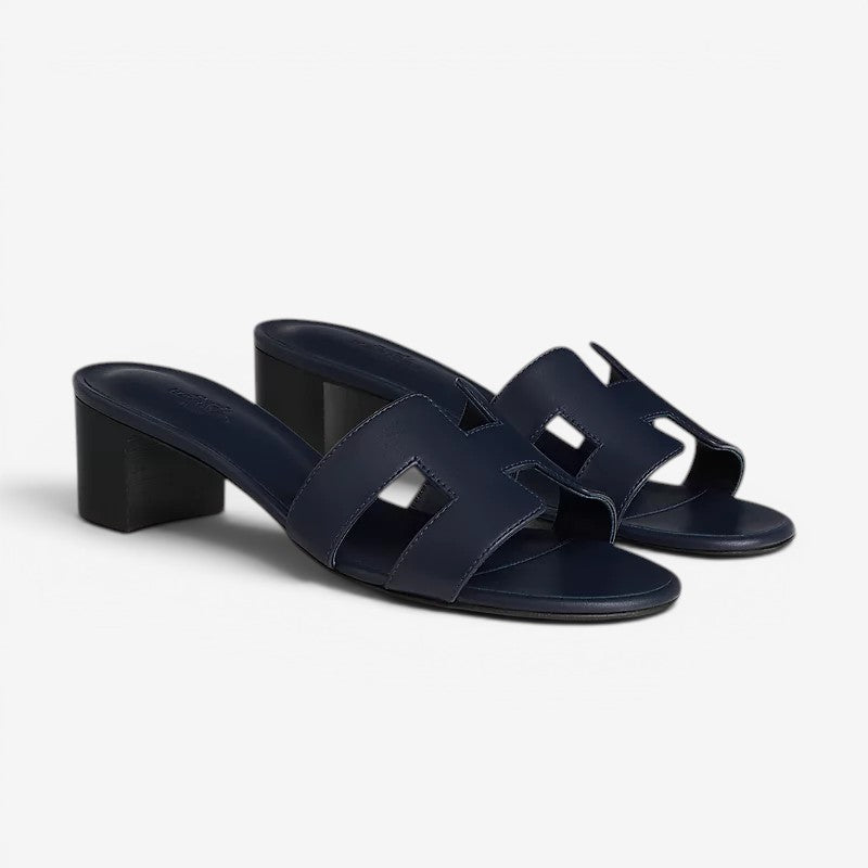 Sandali da donna con tacco quadrato e design slip-on