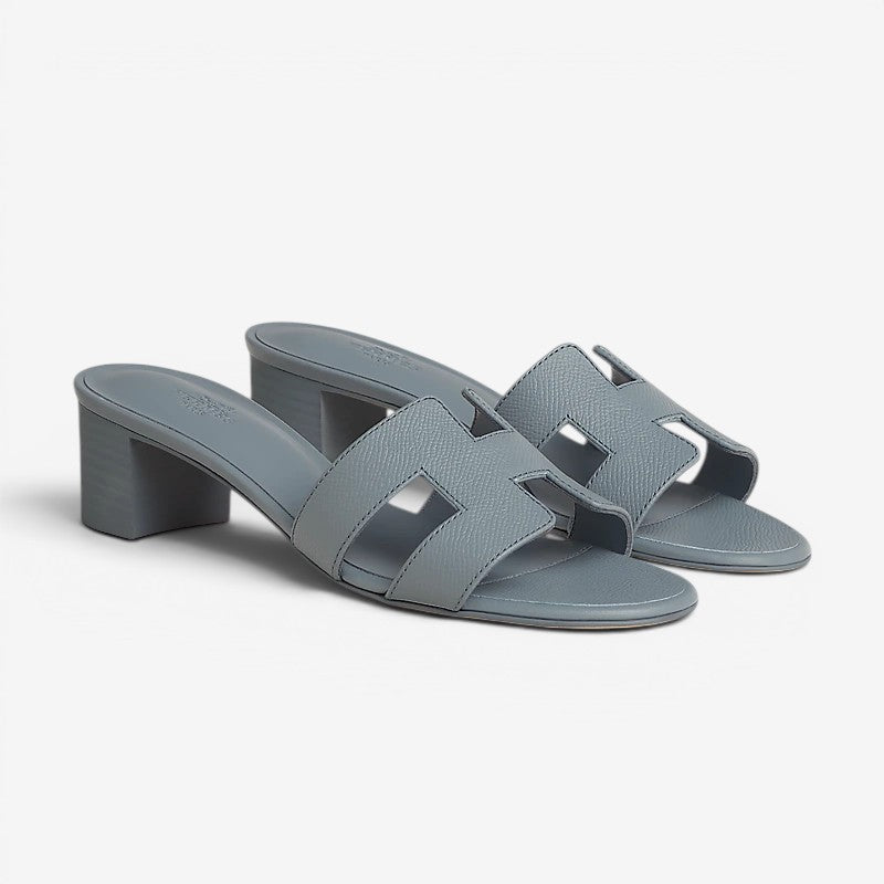Sandali da donna con tacco quadrato e design slip-on