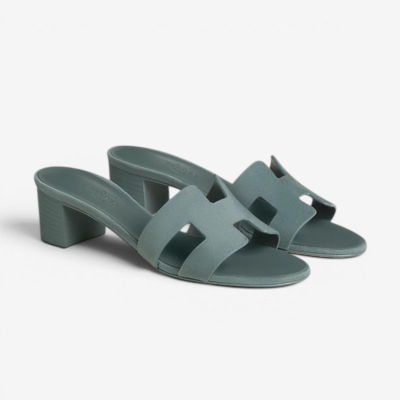 Sandali da donna con tacco quadrato e design slip-on