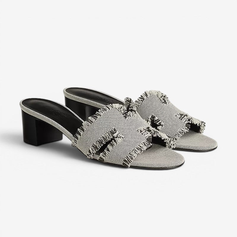 Sandali da donna con tacco quadrato e design slip-on