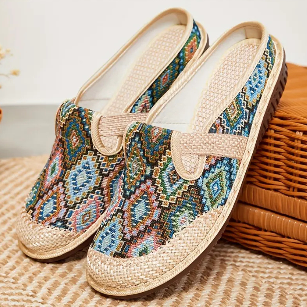 Monique - Chaussures slip-on à motif géométrique à la mode