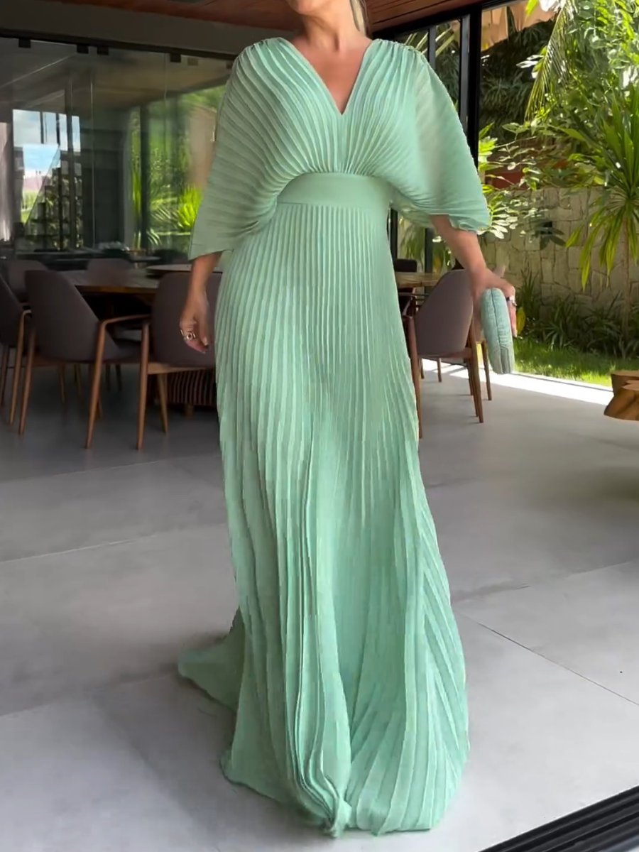 Amelia - Rochie cu decolteu adânc în V și mâneci elegante trei sferturi