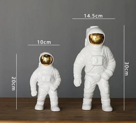 SpaceFlora - Astronaut Flower Holder for Fun and Unique Home Decor