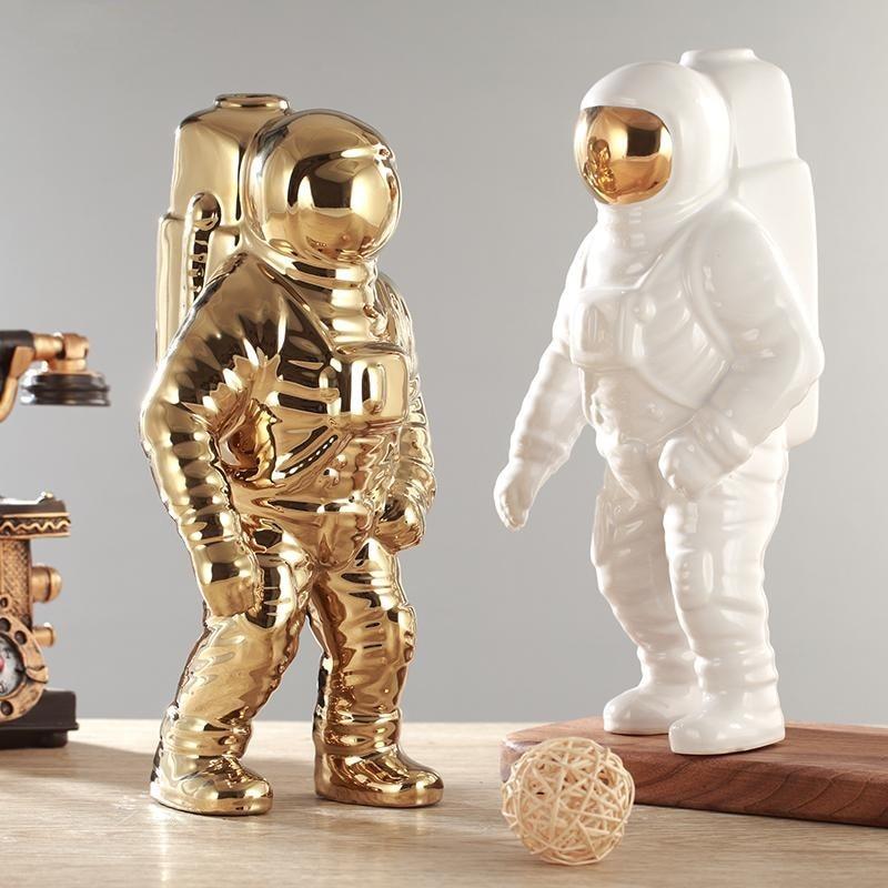 SpaceFlora - Astronaut Flower Holder for Fun and Unique Home Decor