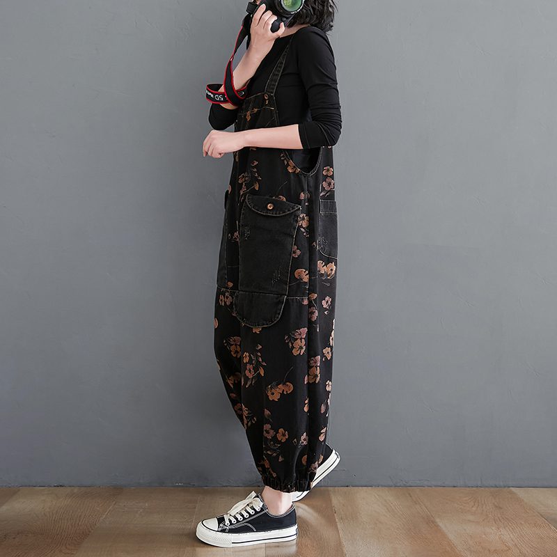 Soraya – Elegante tuta con stampe floreali vistose e vestibilità confortevole