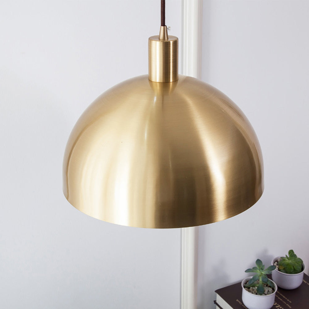GoldenAura - Elegantní zlaté závěsné svítidlo pro rafinované interiéry