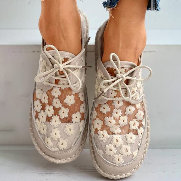 Arabella - Embroidered floral shoes with supportive footbed