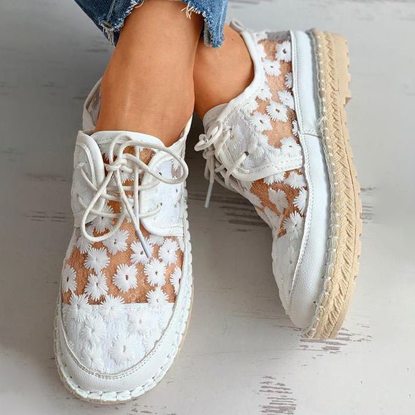 Arabella - Embroidered floral shoes with supportive footbed