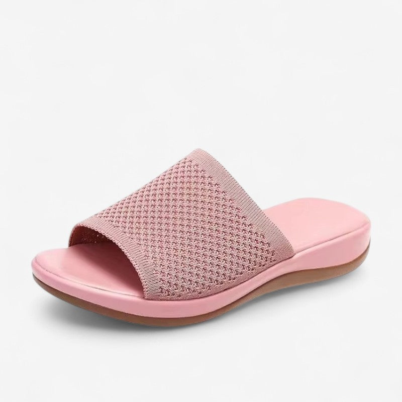 Lina – Slippers with Round Toe and Slip-On Design