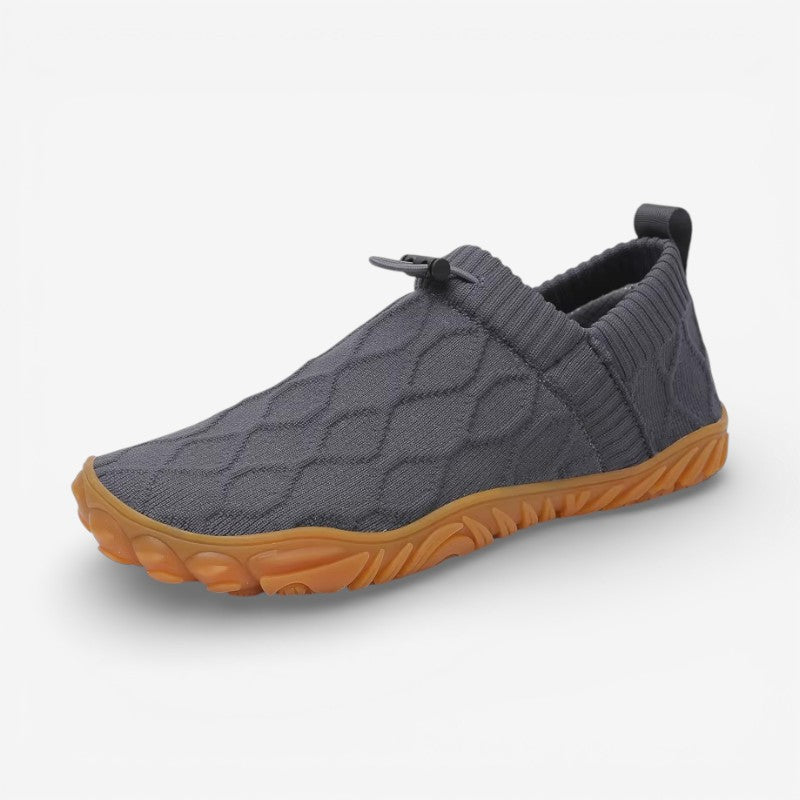 Logan - Round toe sneakers with non-slip design