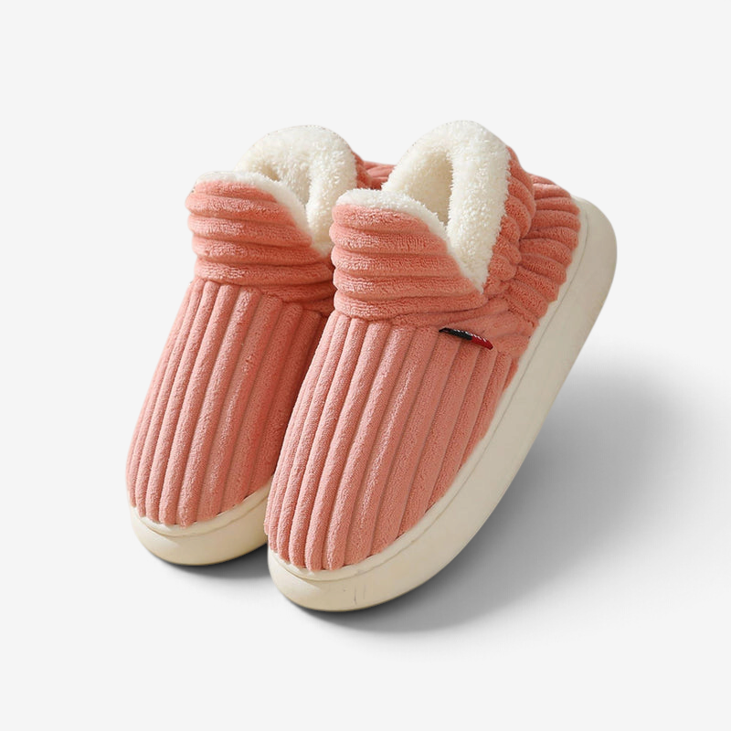 FleeceStep – Winter Slippers with Fleece Lining and Ribbed Exterior