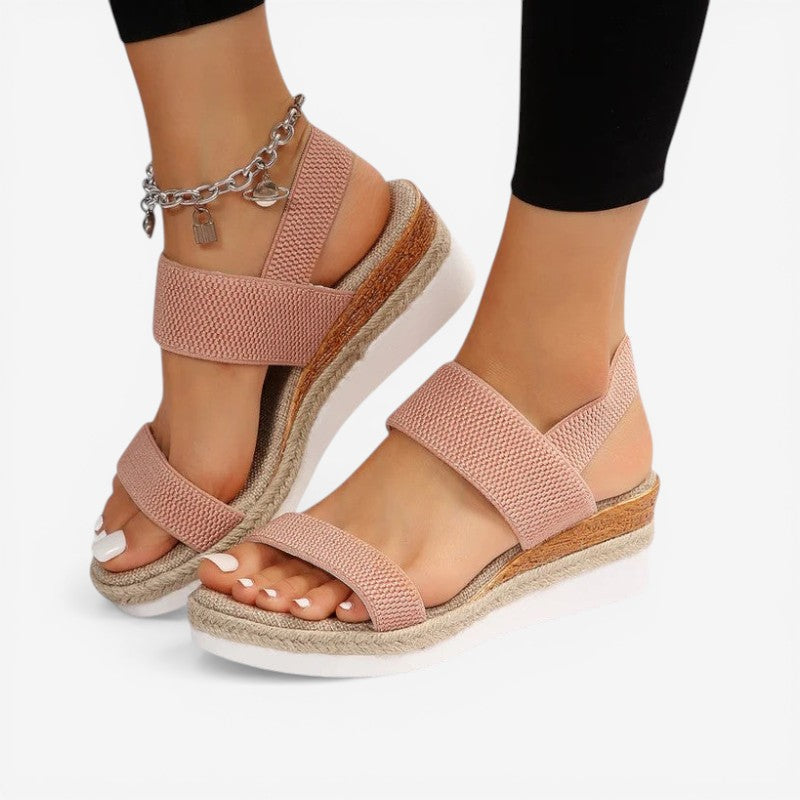 Women’s Chunky Sole Strap Sandals with Open Toe Design