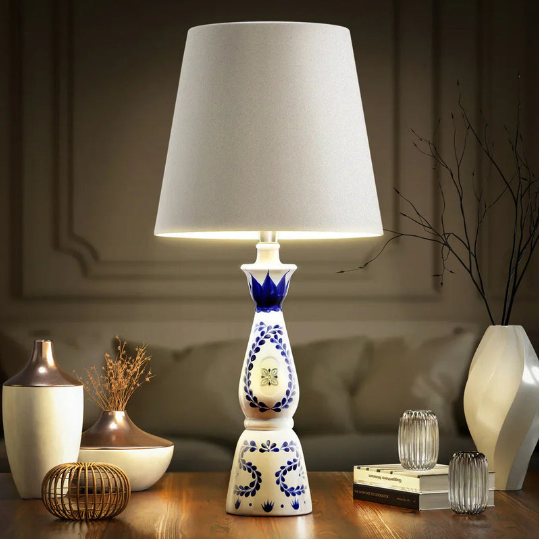 BottleGlow - Wireless Bottle Lamp with LED Lighting and Touch Control