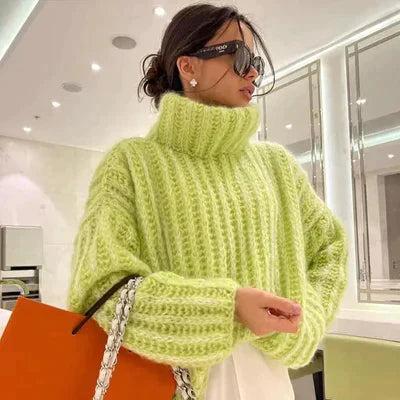Emilia - Jednobarevný rolák pro uvolněný styl