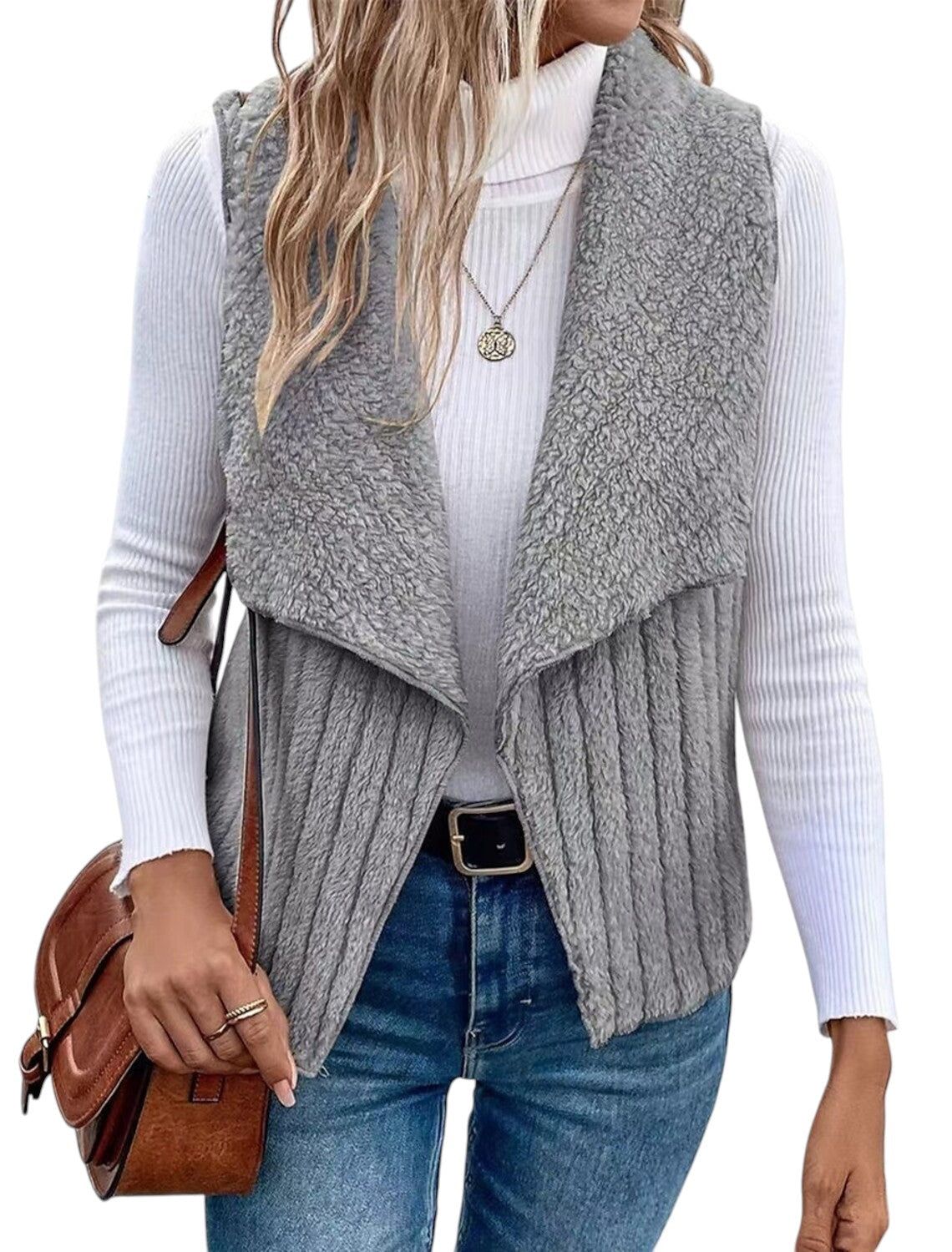 Mira – Stylish sleeveless teddy vest with draped collar and ribbed look