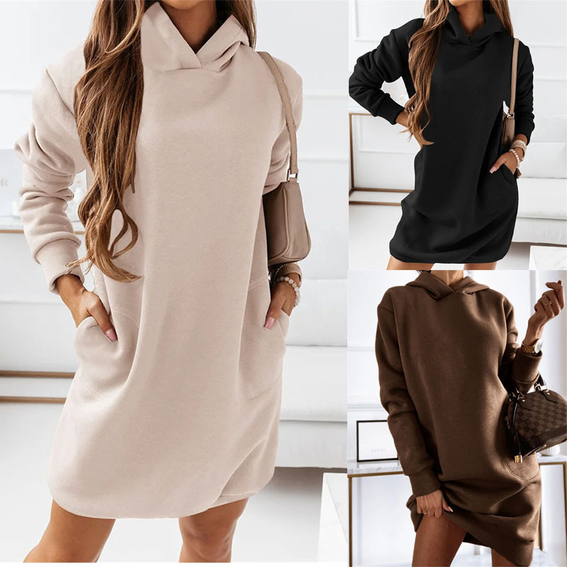 Eva - Cozy dress with hood and pockets