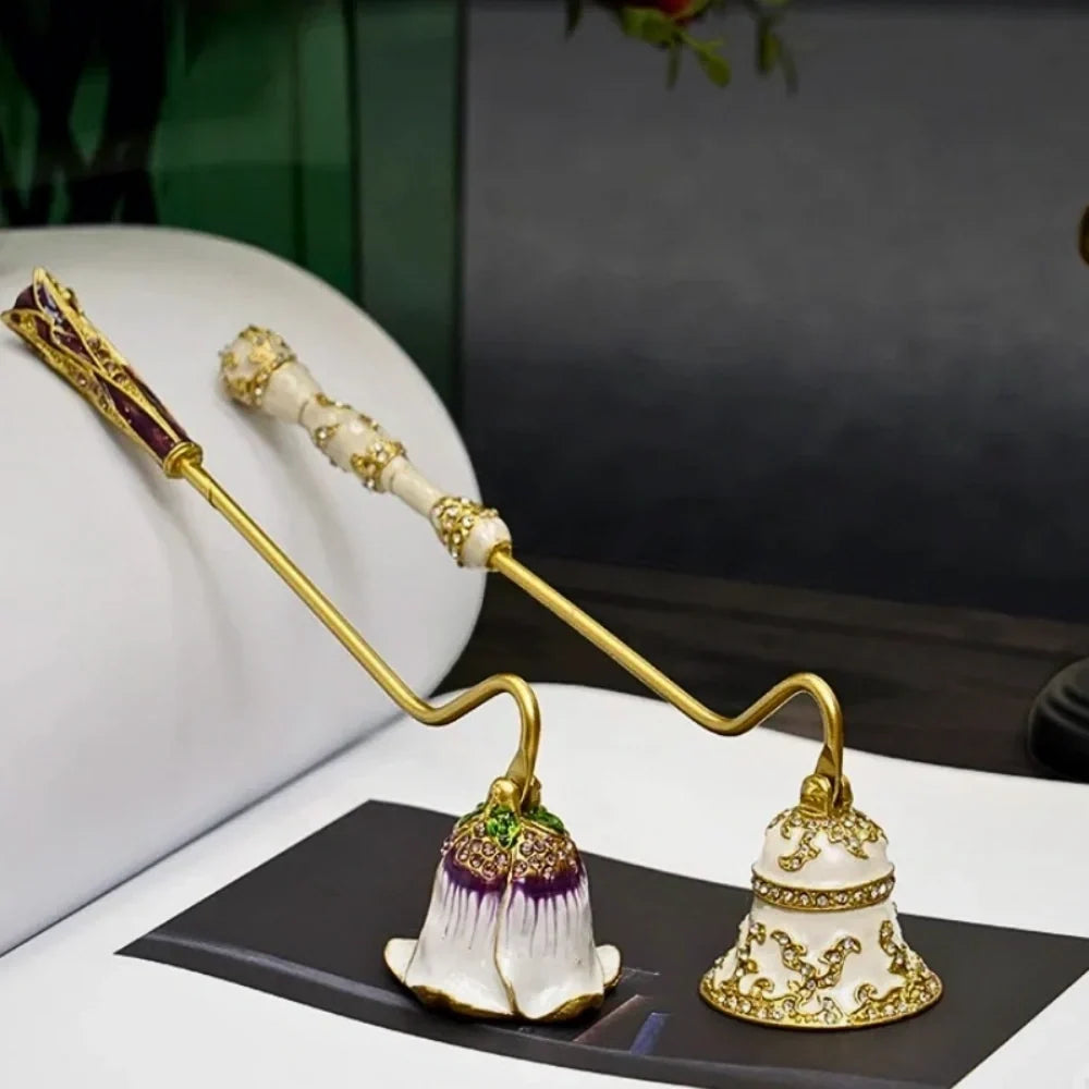 BloomSnuffer - Candle Snuffer With Floral Motifs