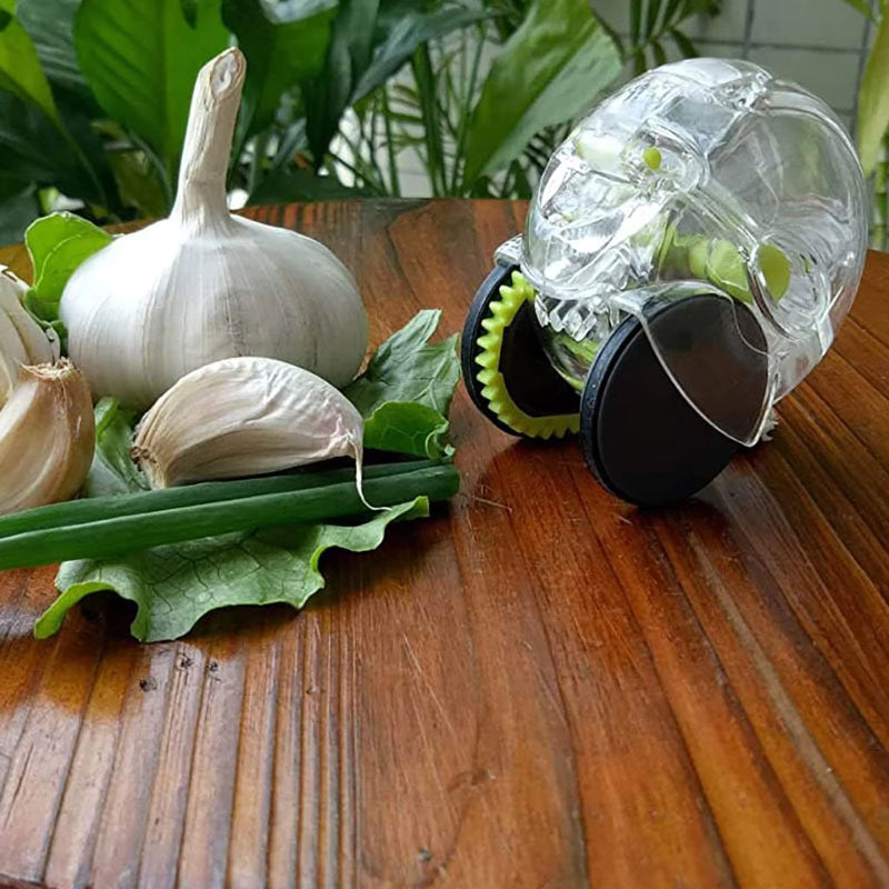GarlicMate - Garlic Chopper with Wheels and Manual Operation