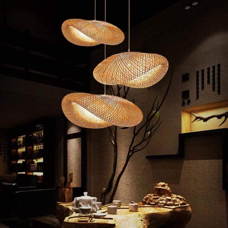 BambooChic – Ekologiczna lampa wisząca w stylu boho z miękkim światłem i ręcznie plecionym bambusowym wzorem
