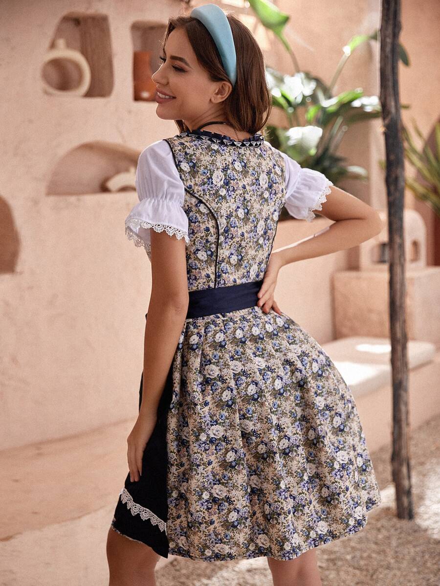 Greta - Komfortowa dirndl z misternymi świątecznymi detalami