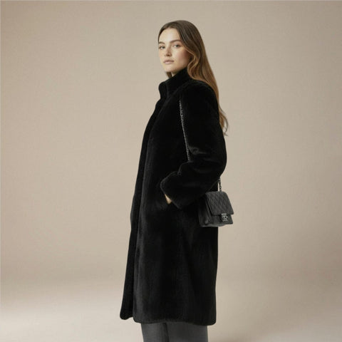 Freya – Manteau long doublé en fausse fourrure avec poches et manches longues