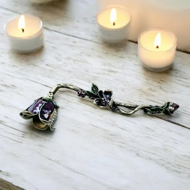 BloomSnuffer - Candle Snuffer With Floral Motifs