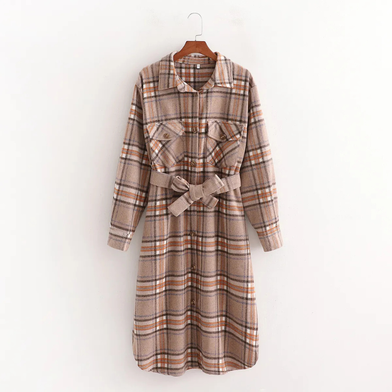 Cappotto a quadri da donna con cintura annodata