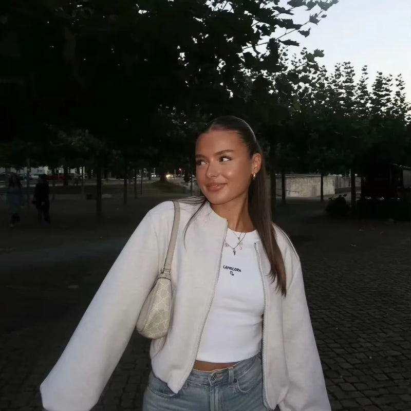 Ava – Krátká bomber bunda se zipem a dlouhými rukávy