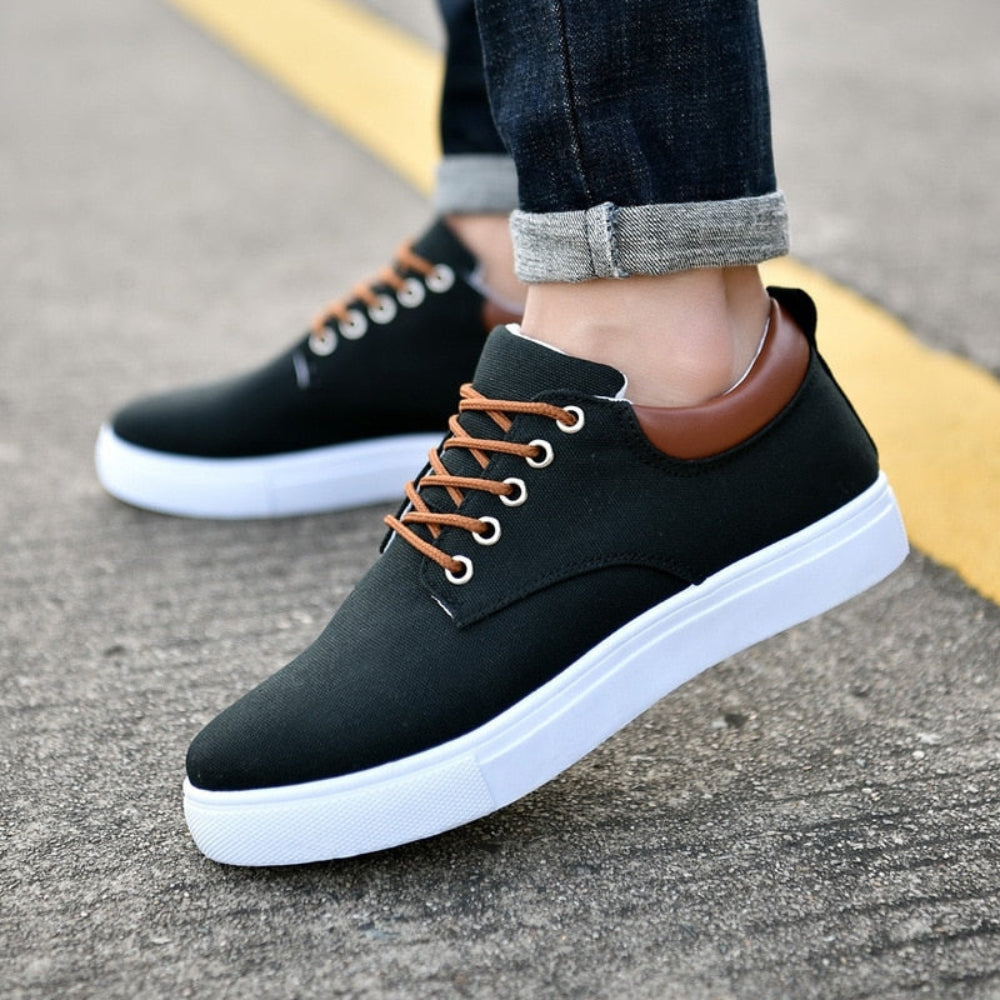 Steave – Flat sneakers with supportive sole and comfortable fit