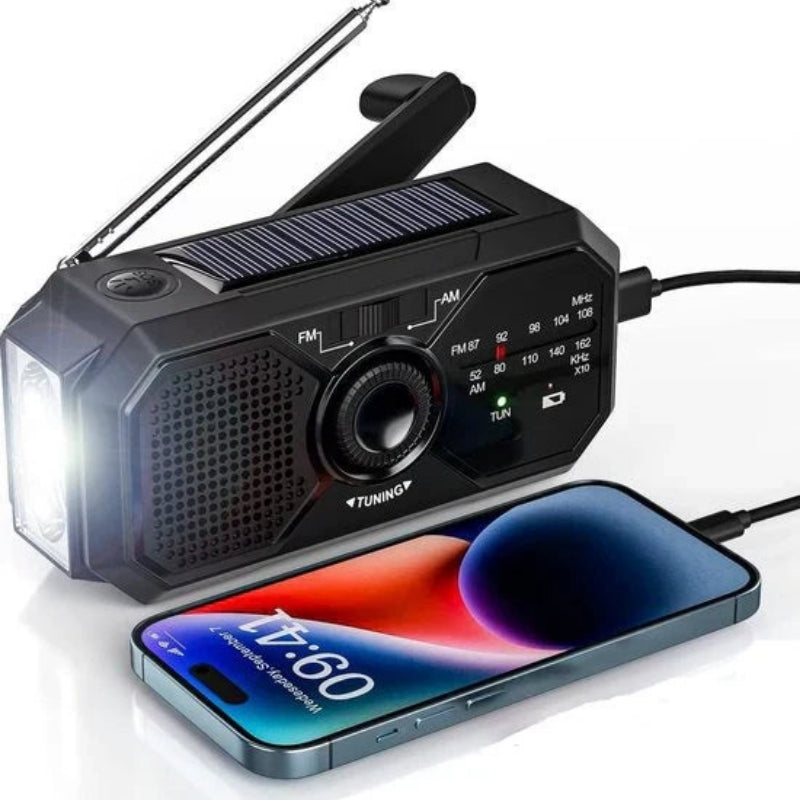 RescueBeam – Compact emergency radio with fold-out antenna and flat solar panel