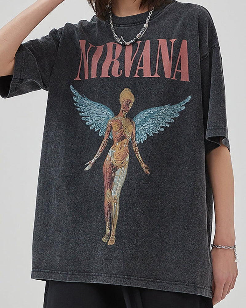 Riley – Stylowy T-shirt z krótkimi rękawami, okrągłym dekoltem i efektownym nadrukiem 3D