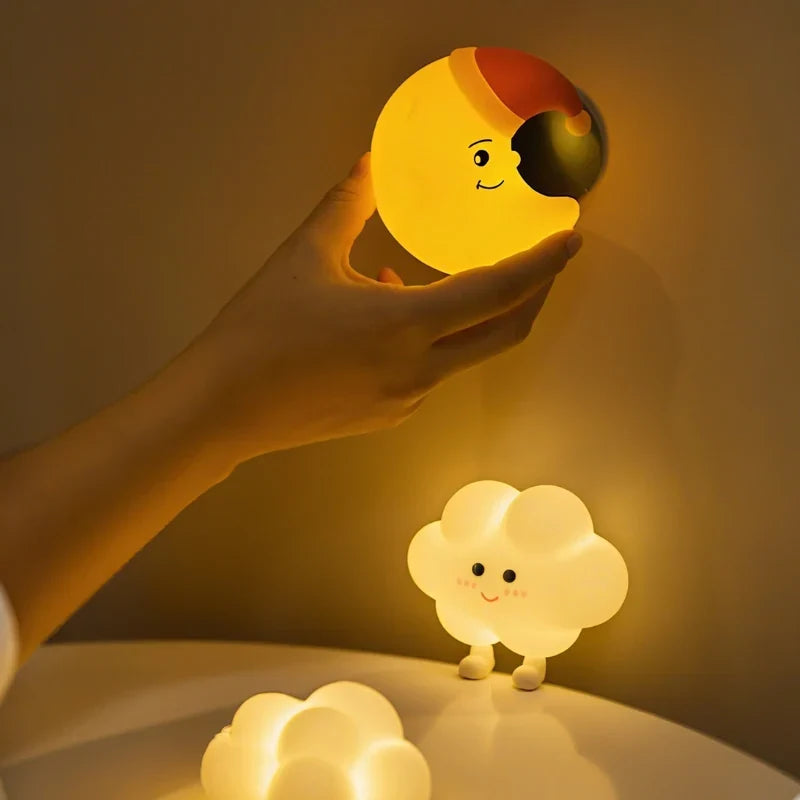 CelestiGlow - Veilleuse murale rechargeable aux motifs célestes