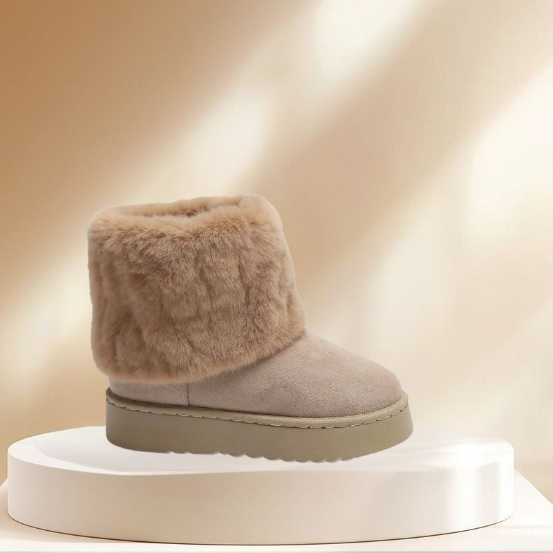 Women’s ankle boots with striped non-slip soles